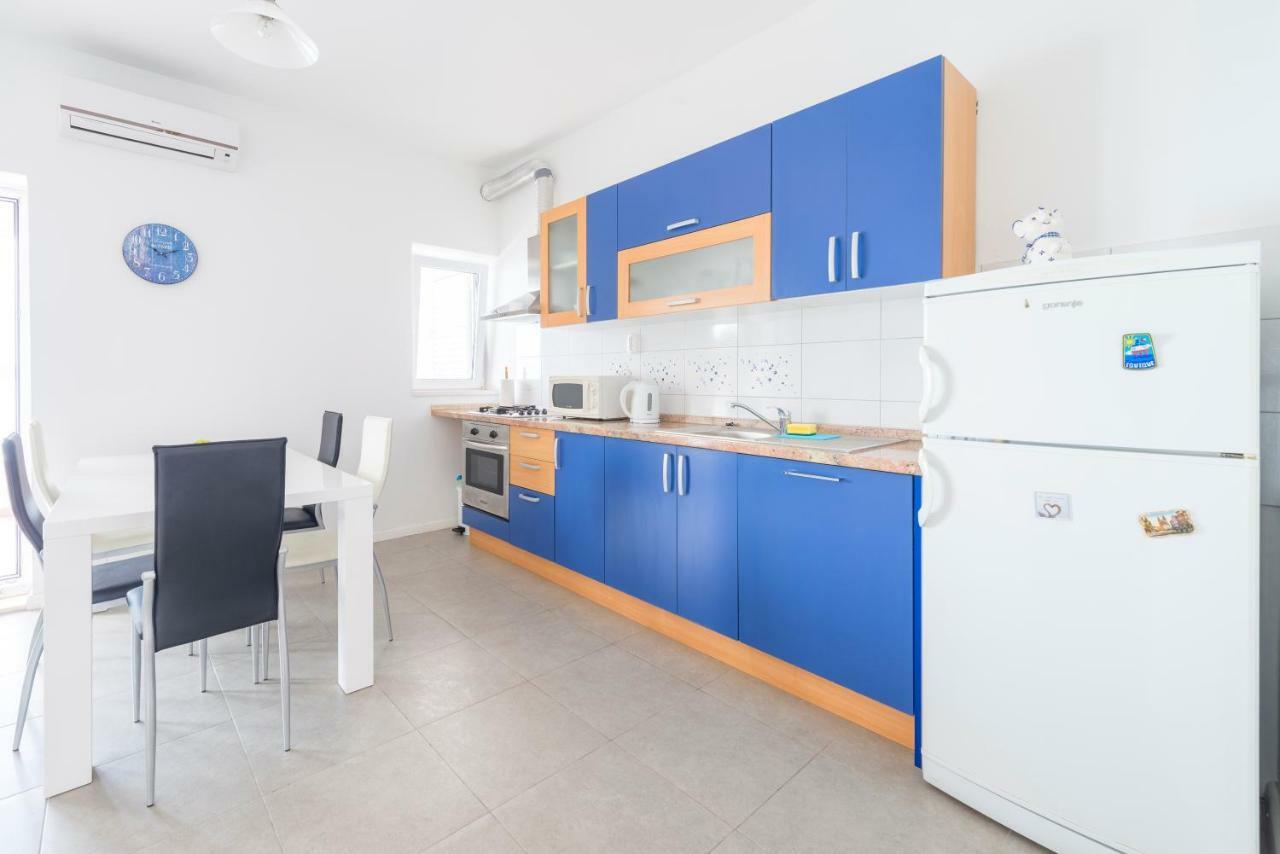 Apartments Miro Mimice Zewnętrze zdjęcie