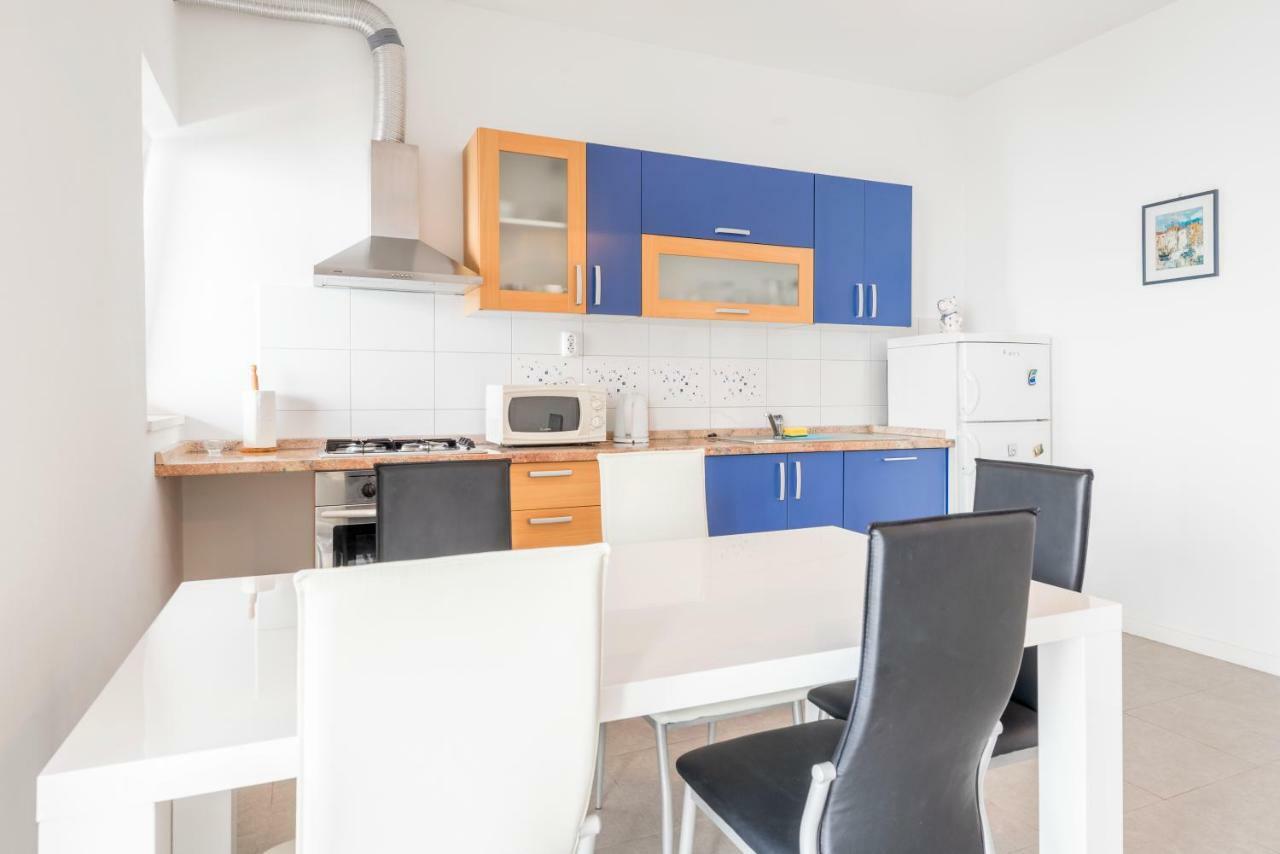 Apartments Miro Mimice Zewnętrze zdjęcie