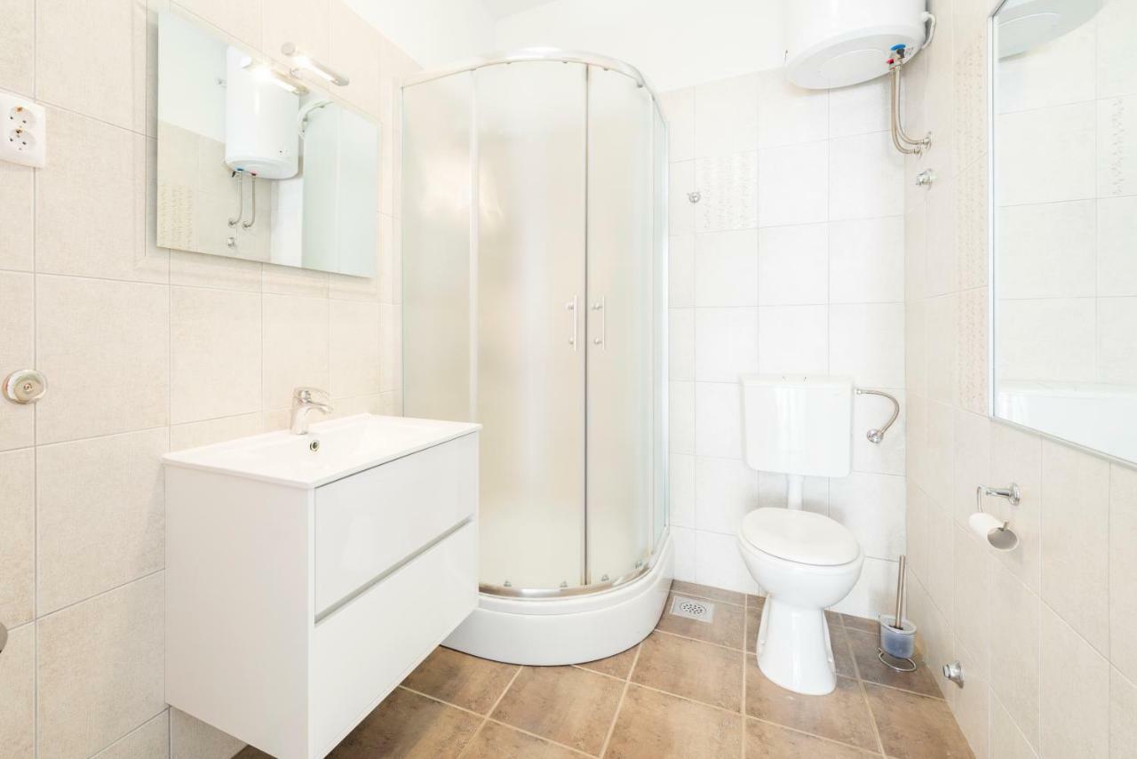 Apartments Miro Mimice Zewnętrze zdjęcie