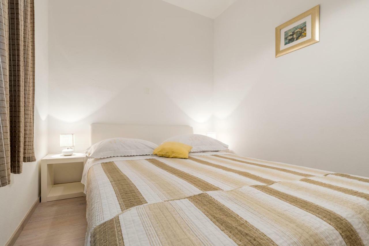 Apartments Miro Mimice Zewnętrze zdjęcie